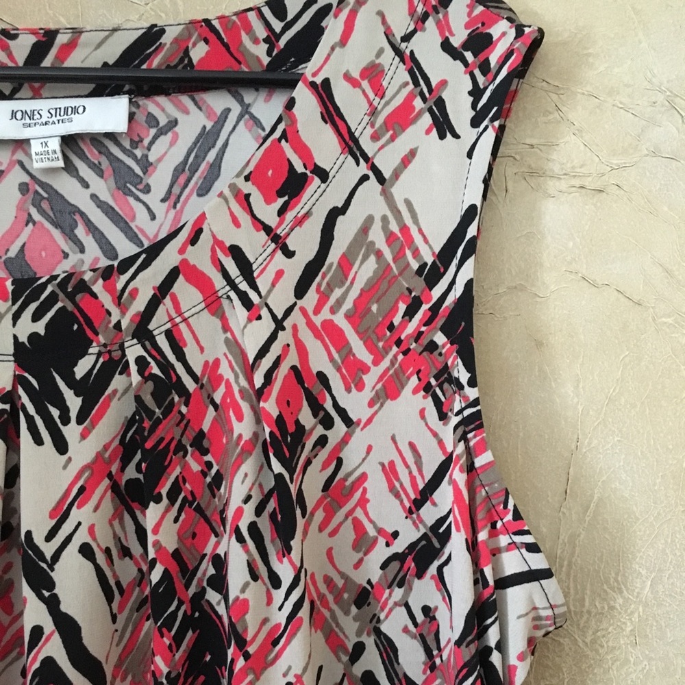 Jones Studio Separates Tank